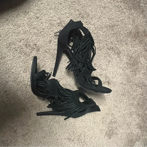 Shi by Journey’s Black Fringe Heels - Picture 2 of 6